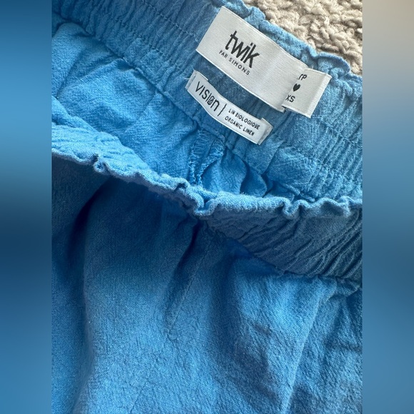 TWIK Organic Linen Wide leg Pant In Baby Blue - Picture 4 of 9